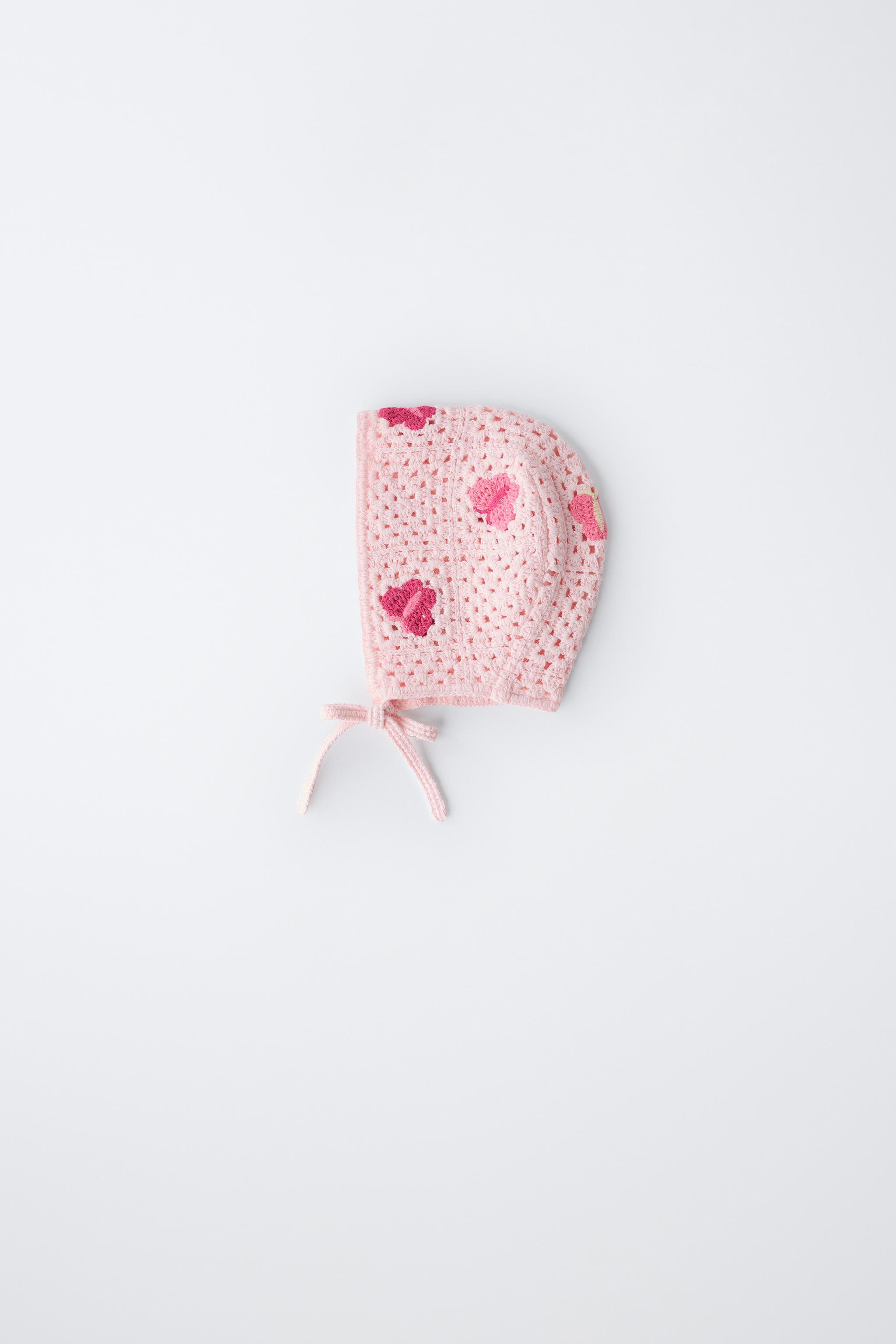 BONNET EN MAILLE CROCHET PAPILLONS